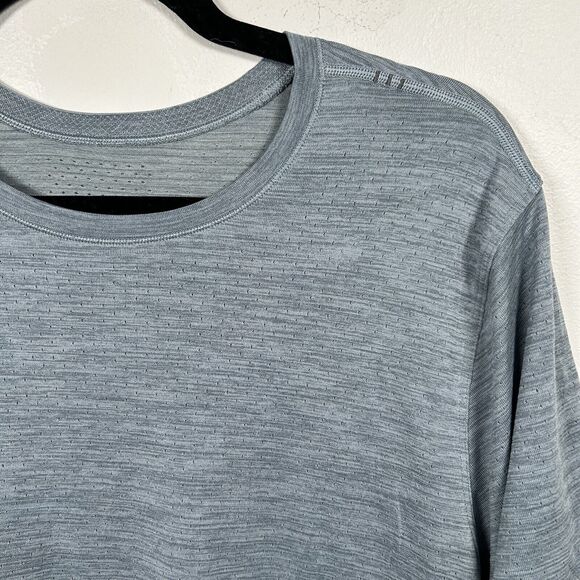 Lululemon Metal Vent Tech Short Sleeve Shirt Men's Large Heather Grayish Blue - Picture 2 of 7